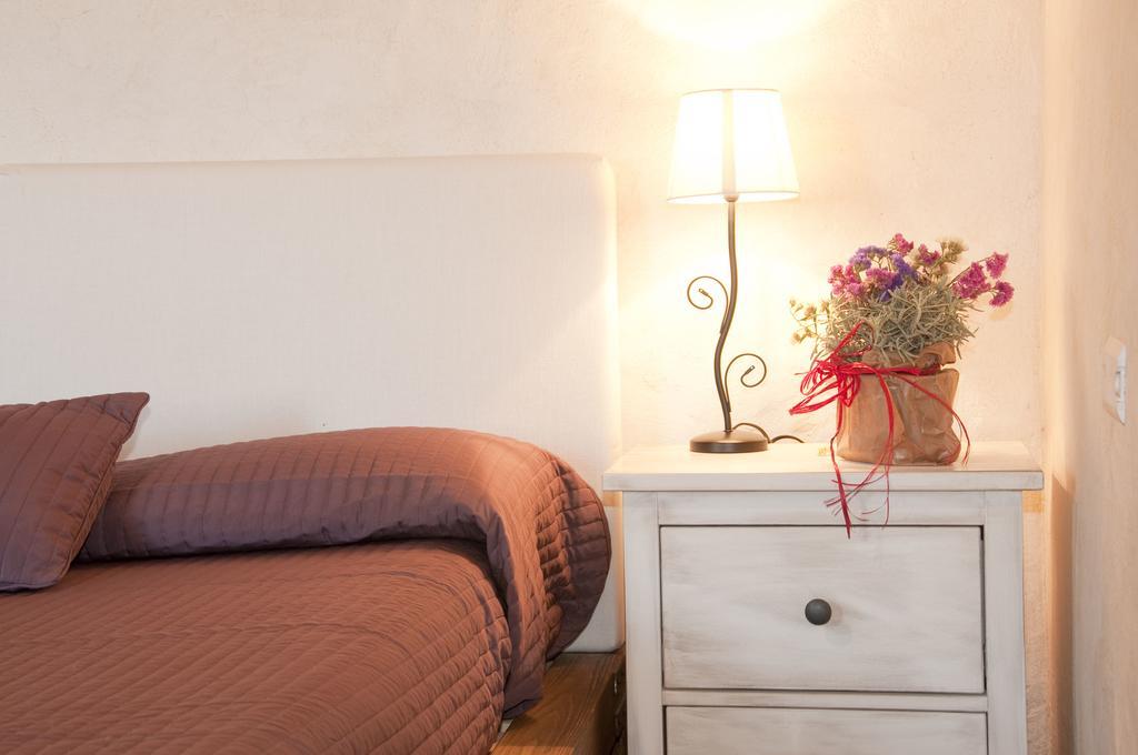 Casone Ugolino Guest House โดโนราตีโก ภายนอก รูปภาพ